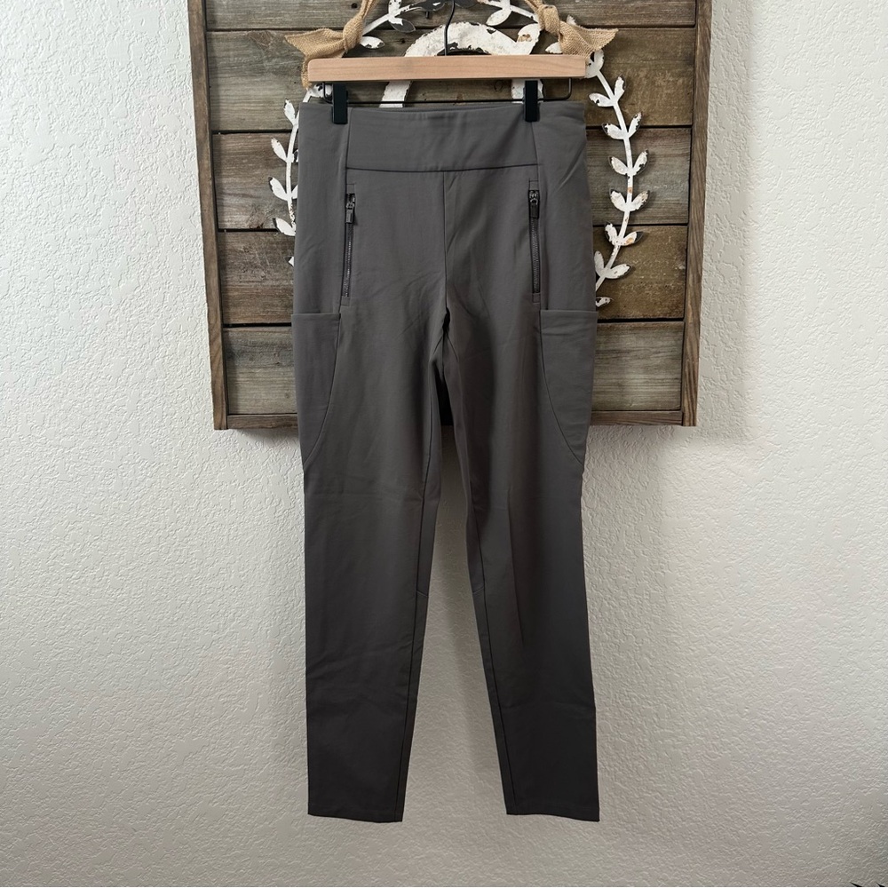 Athleta Gray Leggings with High-Waisted Design and Smooth Stretchy‎ Fabric